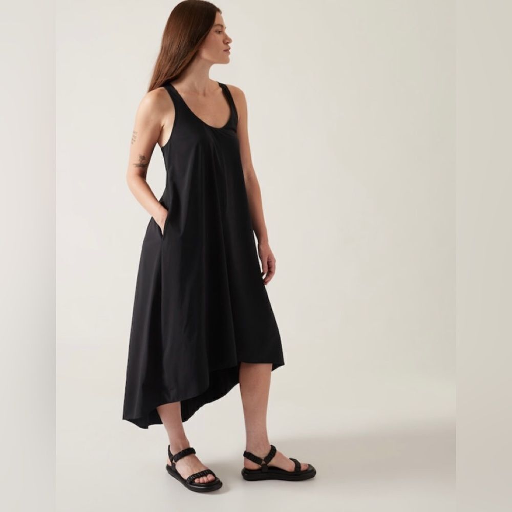 NWT Athleta Presido Dress. Size 1X. Black.
